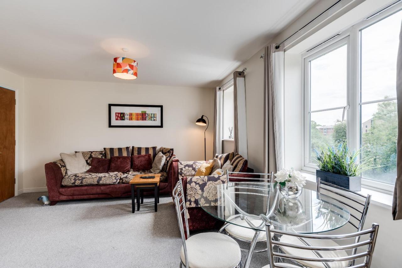 Modern 2 Bedroom Apartment In Popular Jericho !!! Oxford Exterior photo