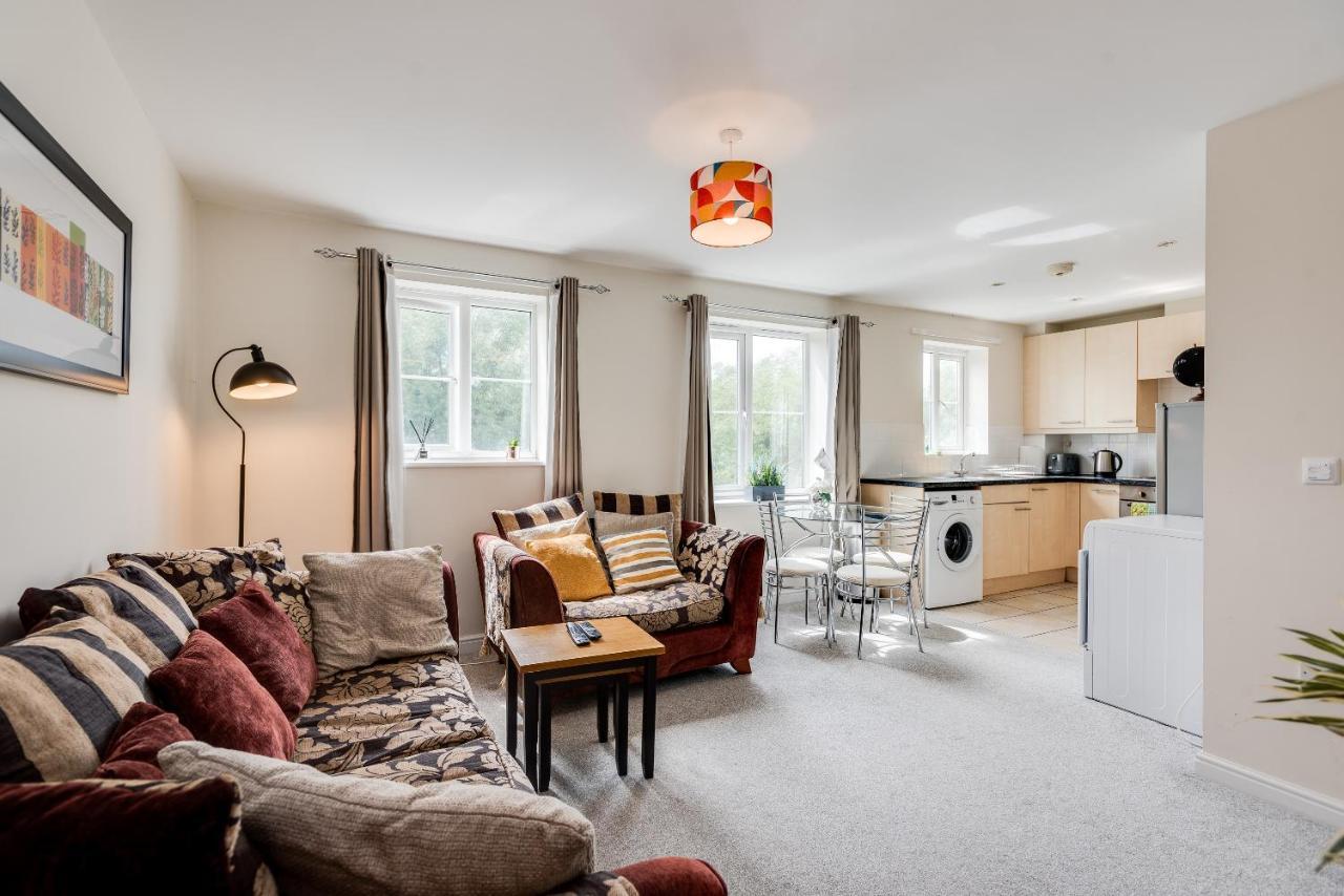 Modern 2 Bedroom Apartment In Popular Jericho !!! Oxford Exterior photo