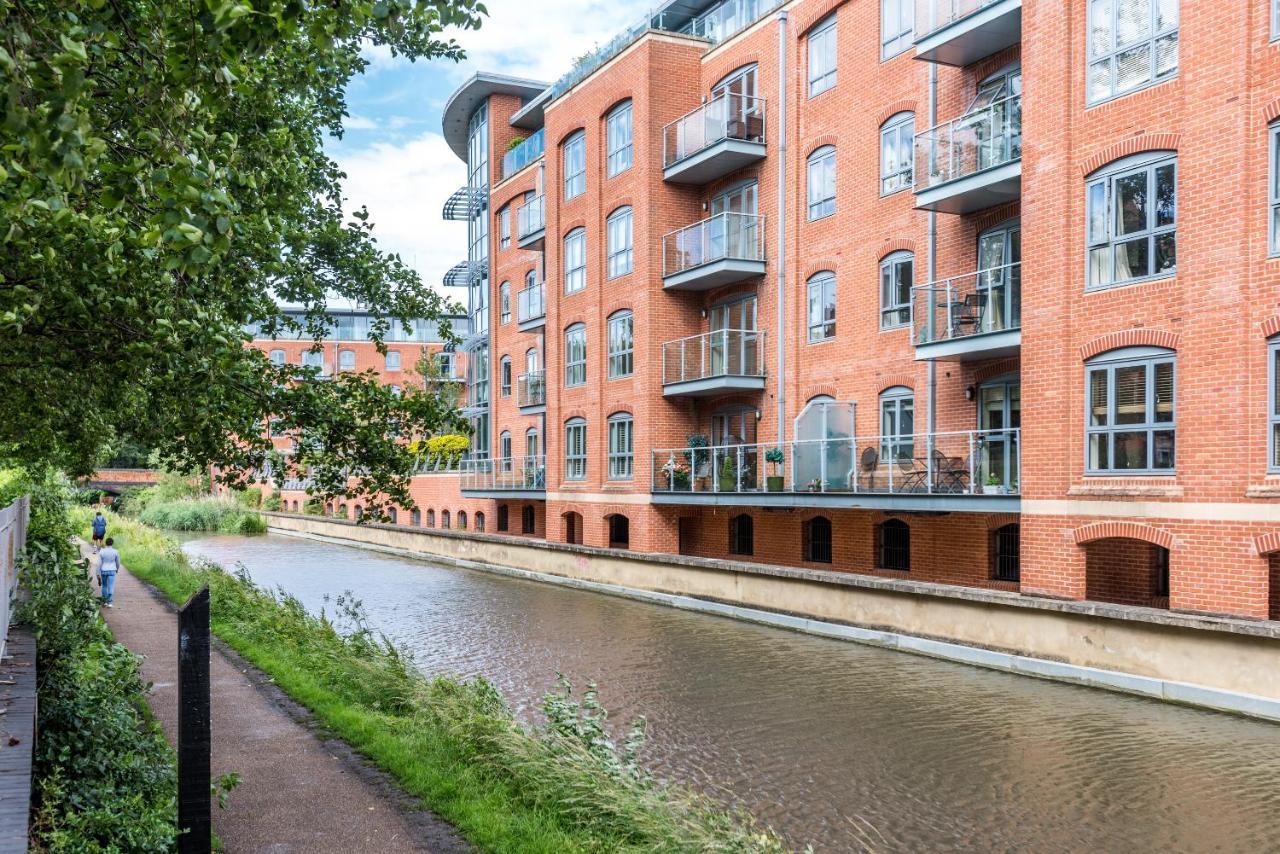 Modern 2 Bedroom Apartment In Popular Jericho !!! Oxford Exterior photo