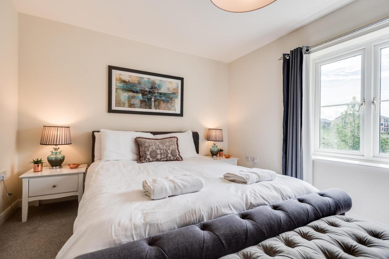 Modern 2 Bedroom Apartment In Popular Jericho !!! Oxford Exterior photo